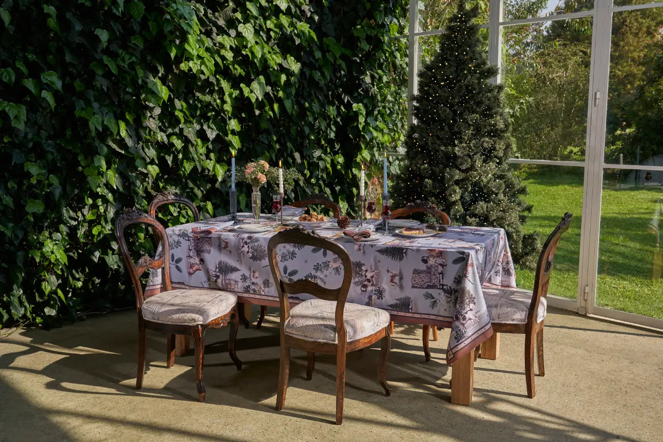 Call to Action: Encourages readers to complete their table setting with matching products.