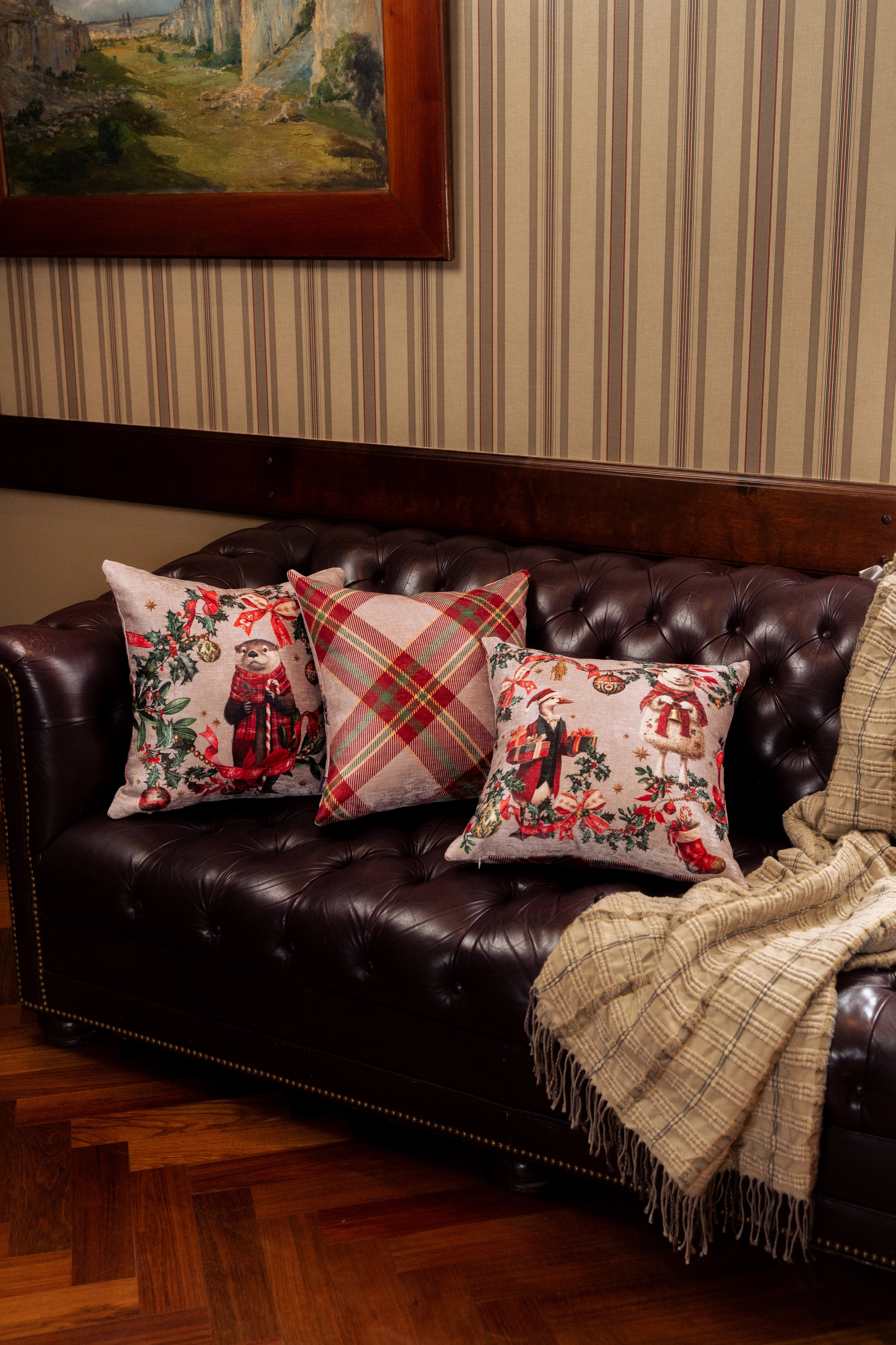 Velvet Pillow - Festival Cabra