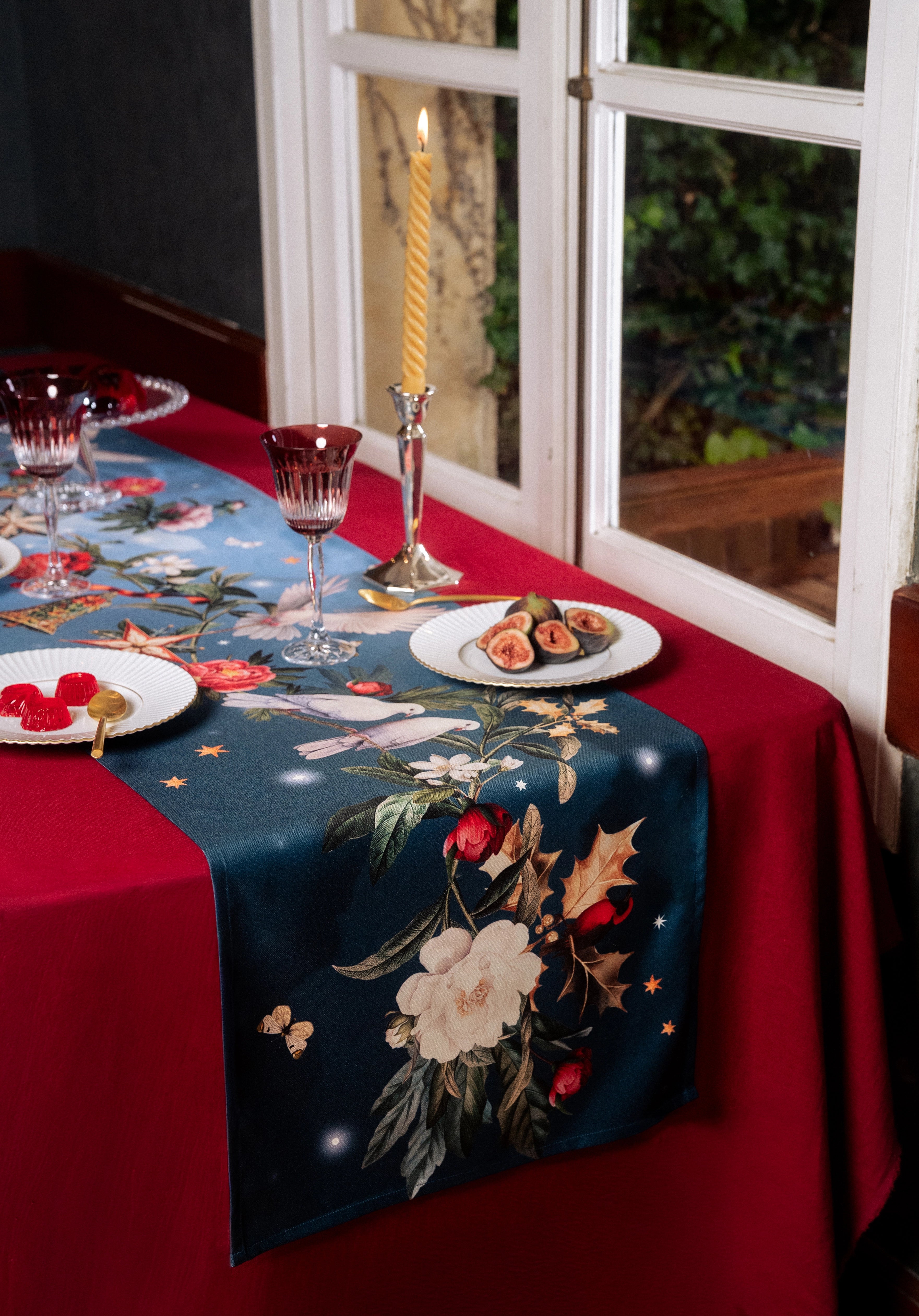 Table Runner - Natividad