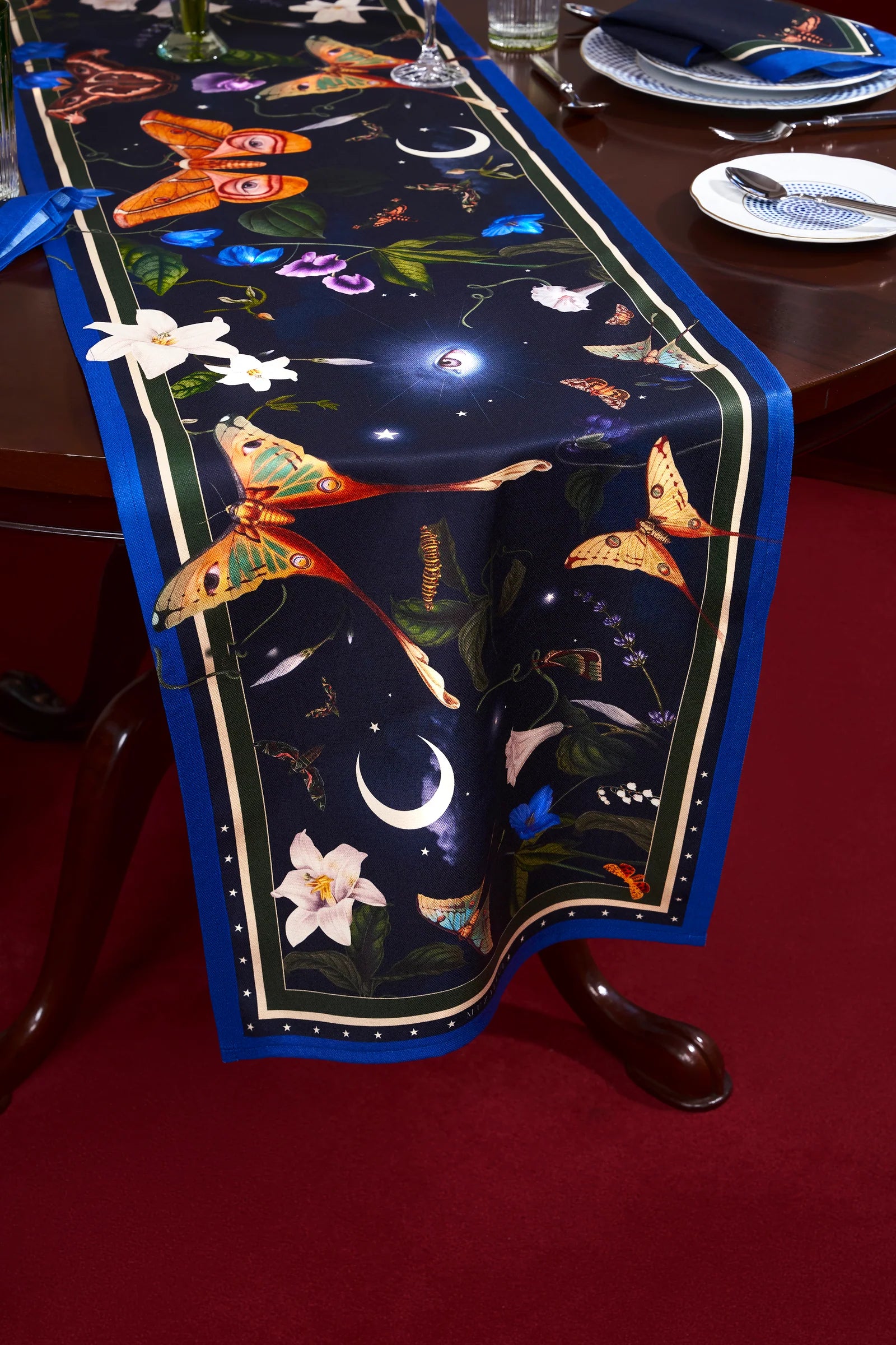 Actia Lunar - Table Runner