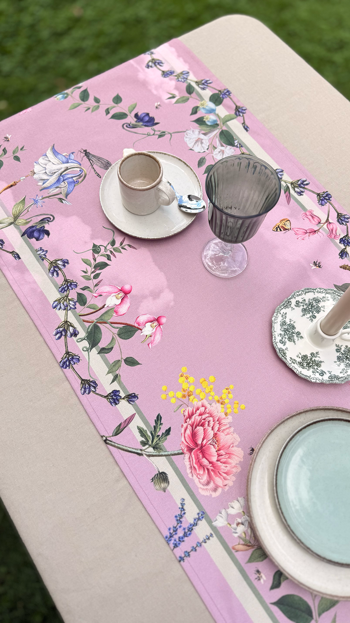 Table Runner - The Garden Pink