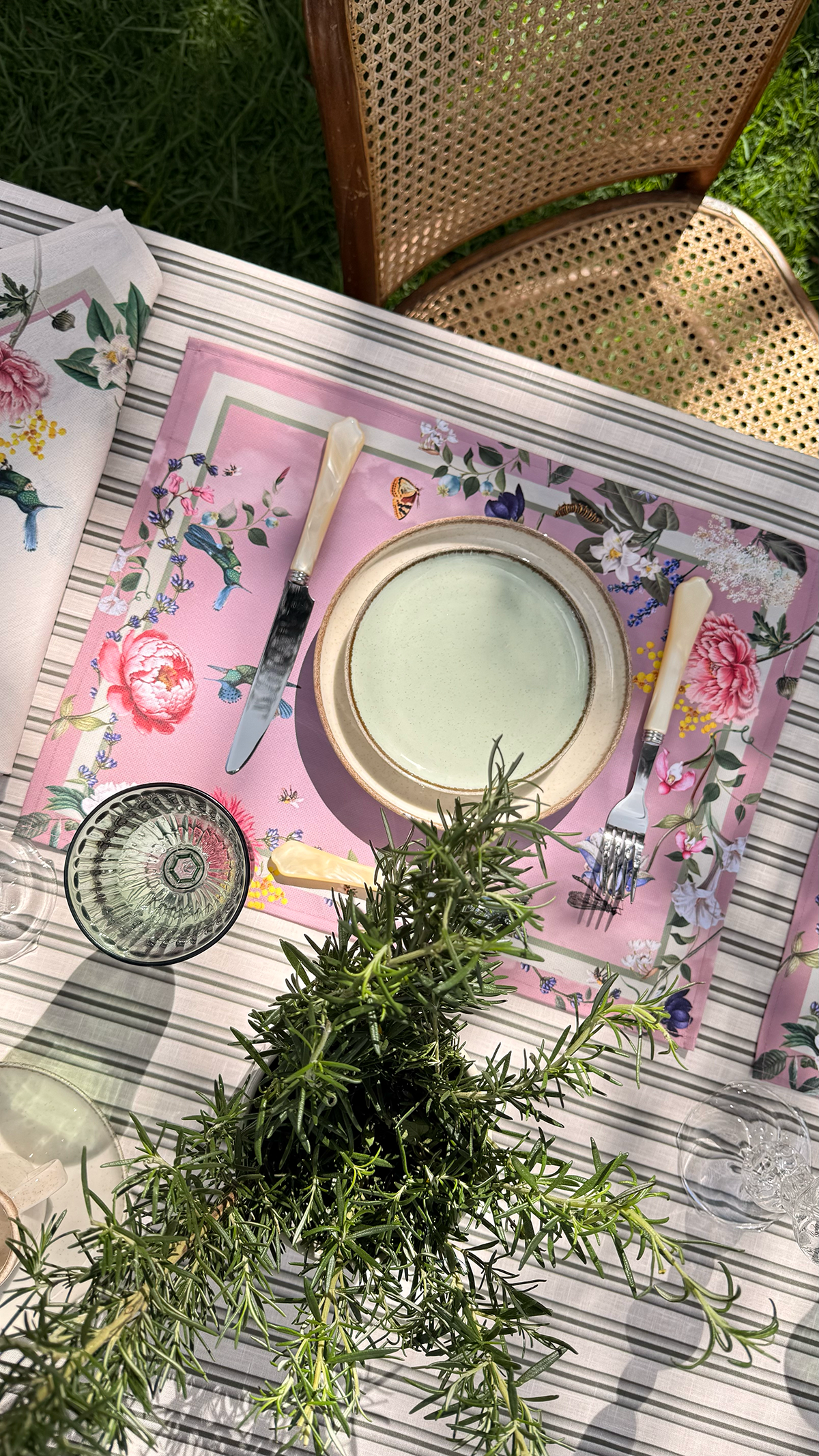 Placemat - The Garden Pink