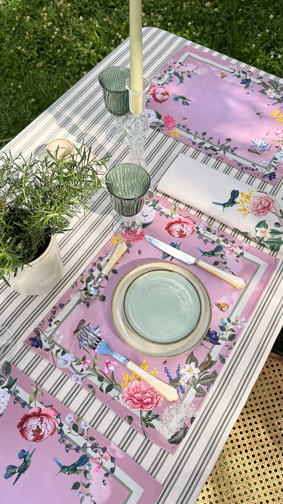 Placemat - The Garden Pink