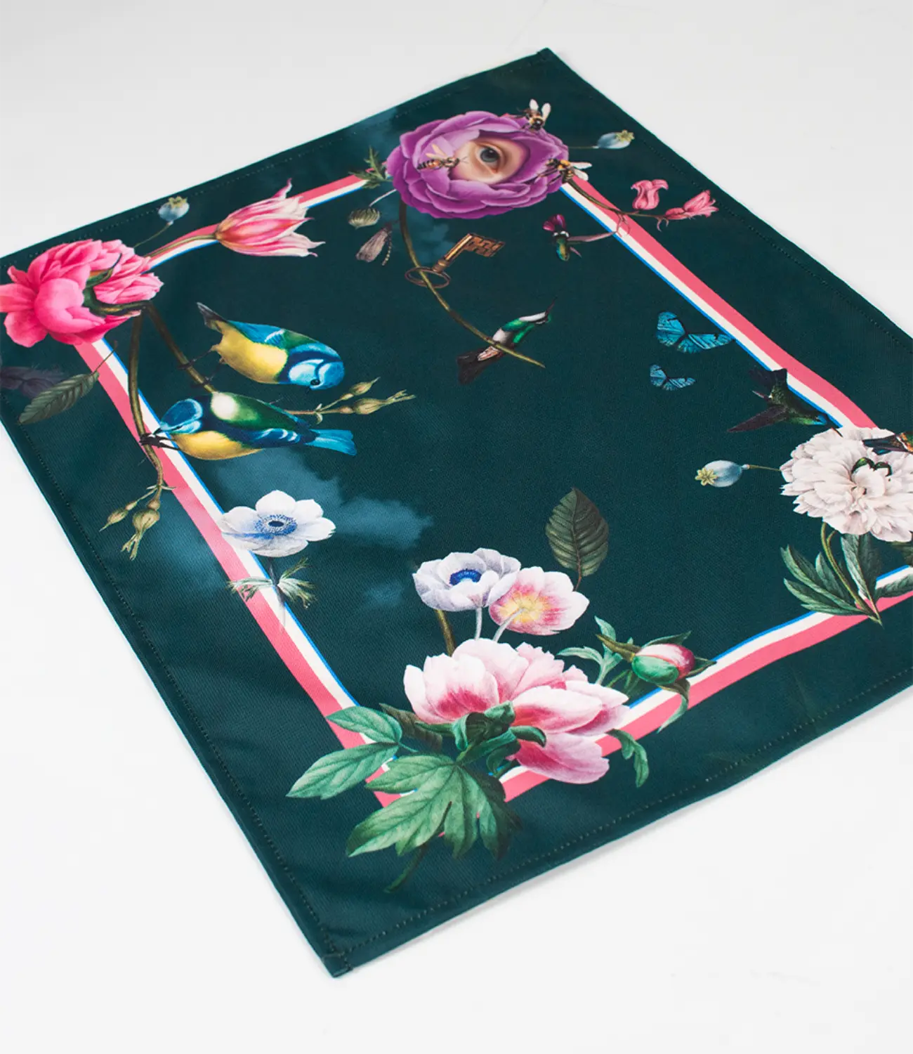 Bold, Chic Placemats to Elevate Your Table