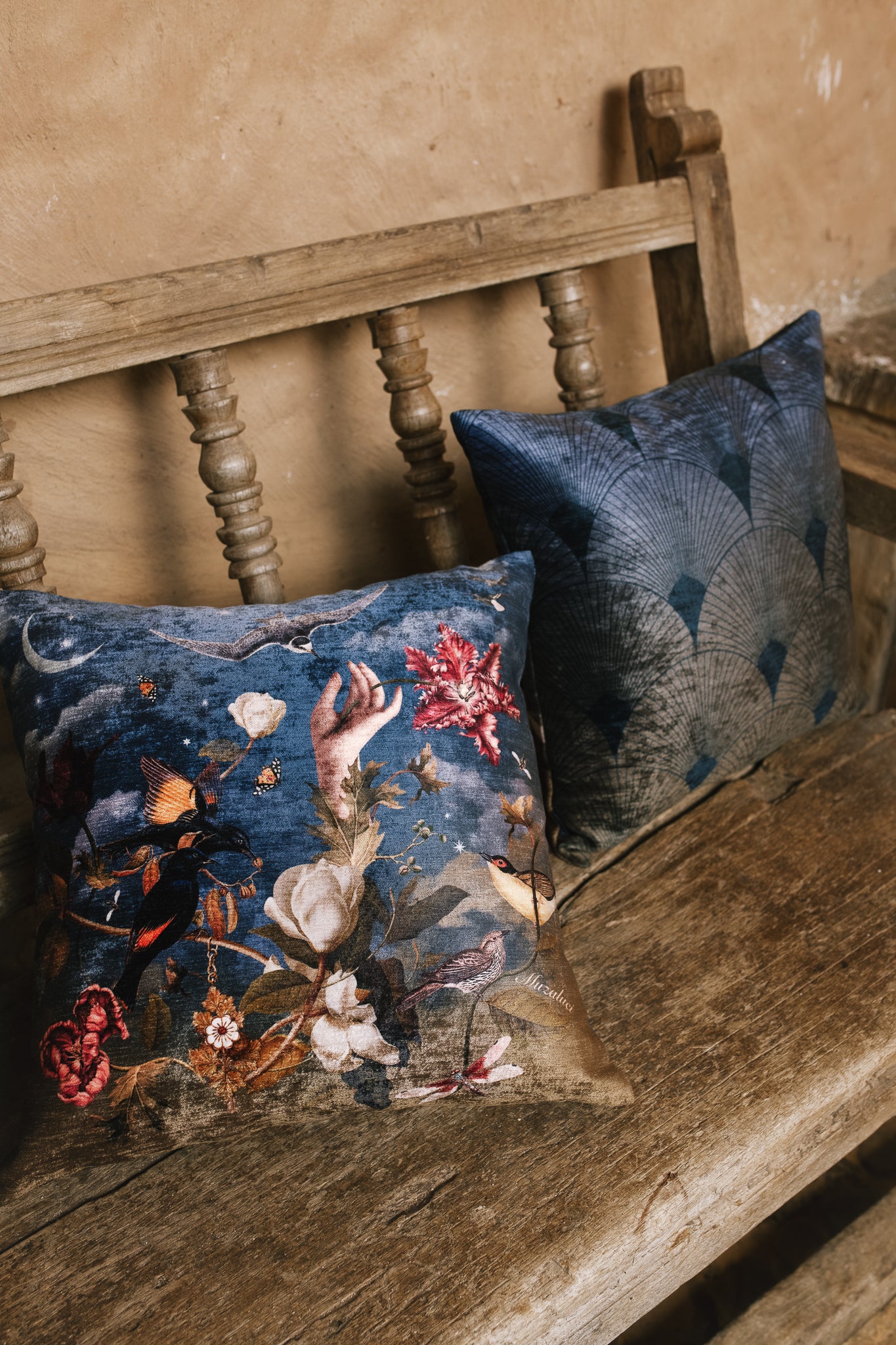 Velvet Pillow - Eden Verde Canto