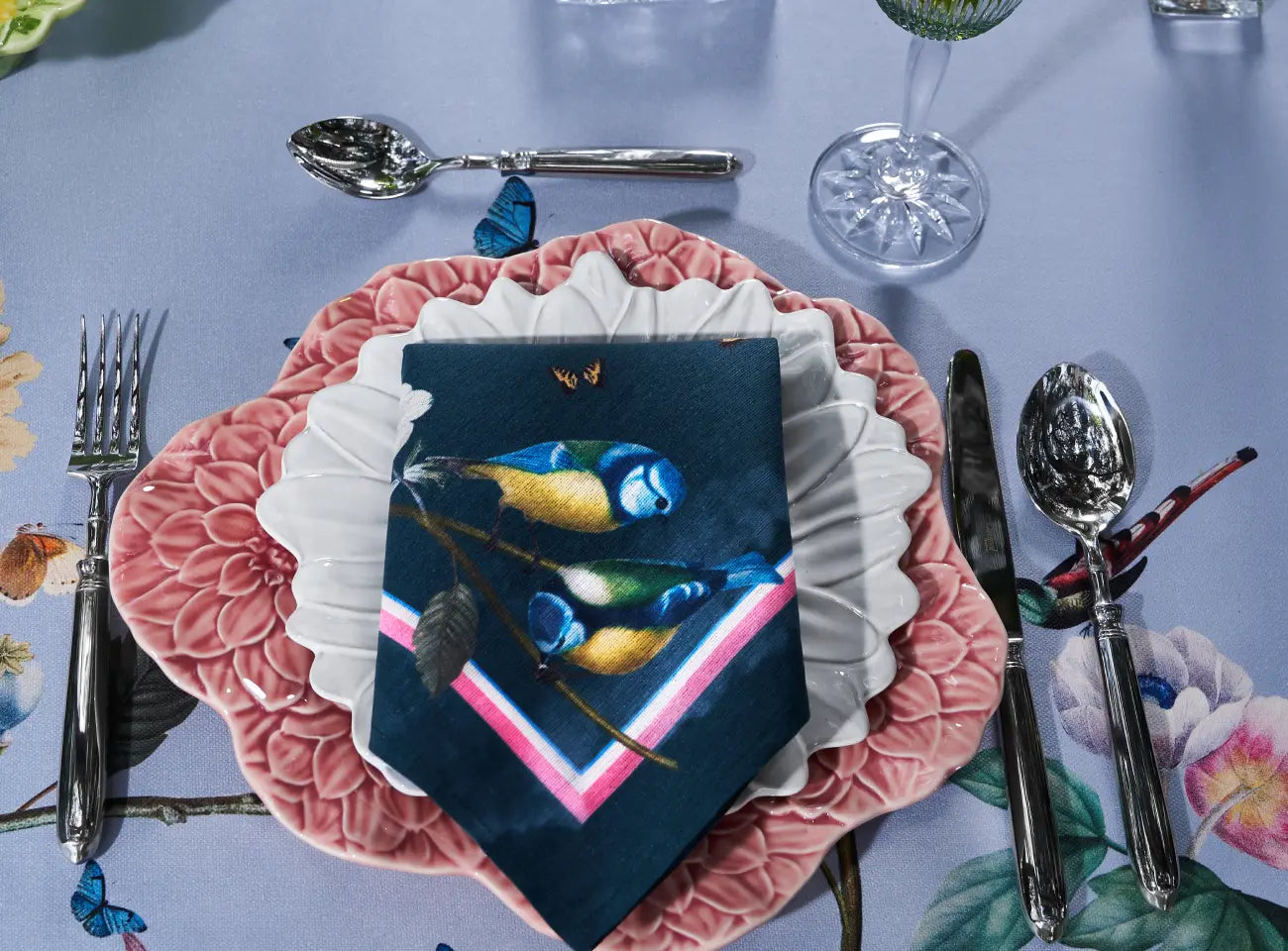 Sublimated printed napkins and placemats by MUZALUCI