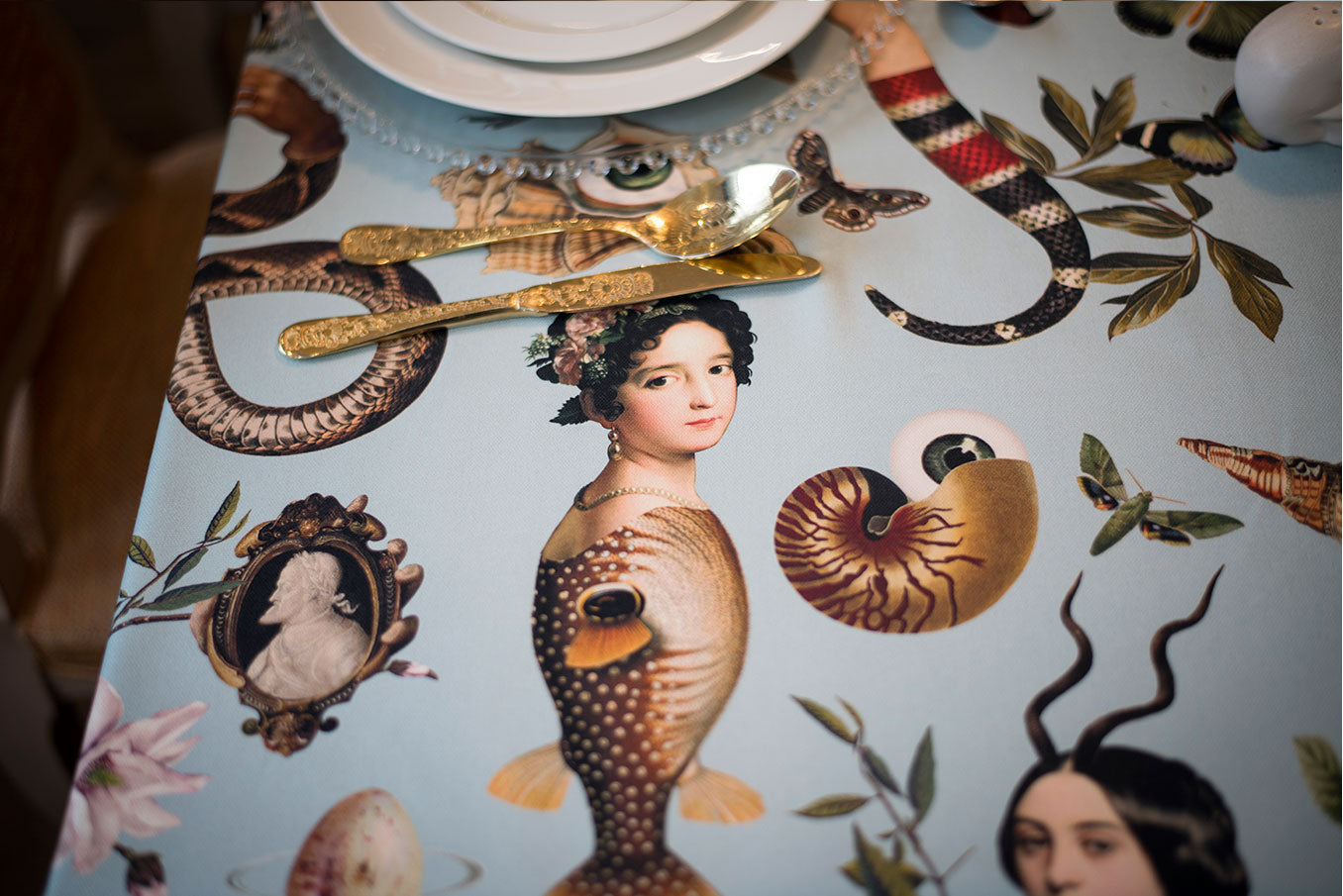 Bestiario - Tablecloth