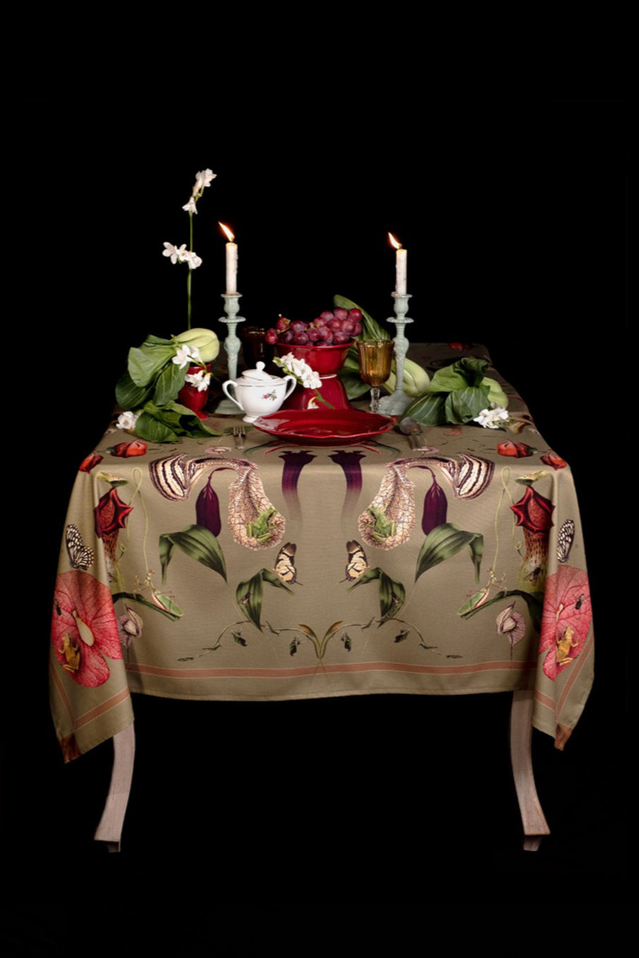 Carnivora Green - Tablecloth