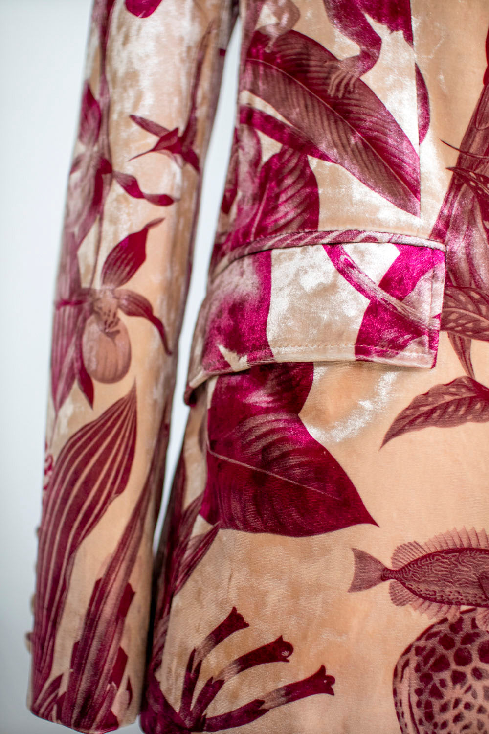 Blue Eyes Wine - Velvet Blazer