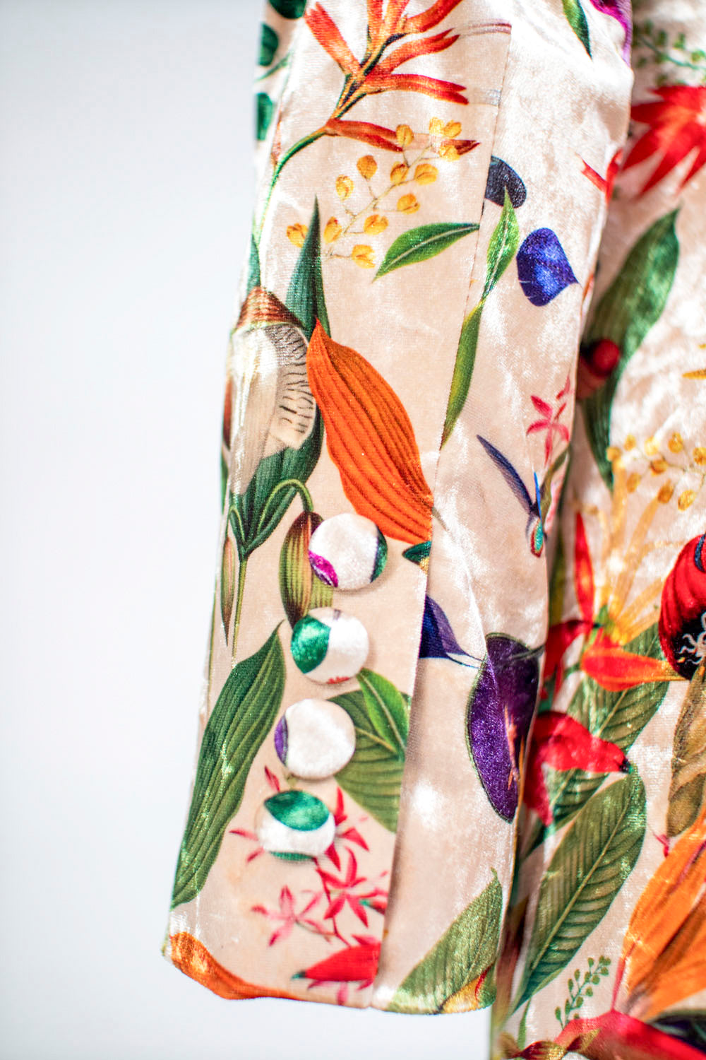 Colombian Flowers Ivory - Velvet Blazer