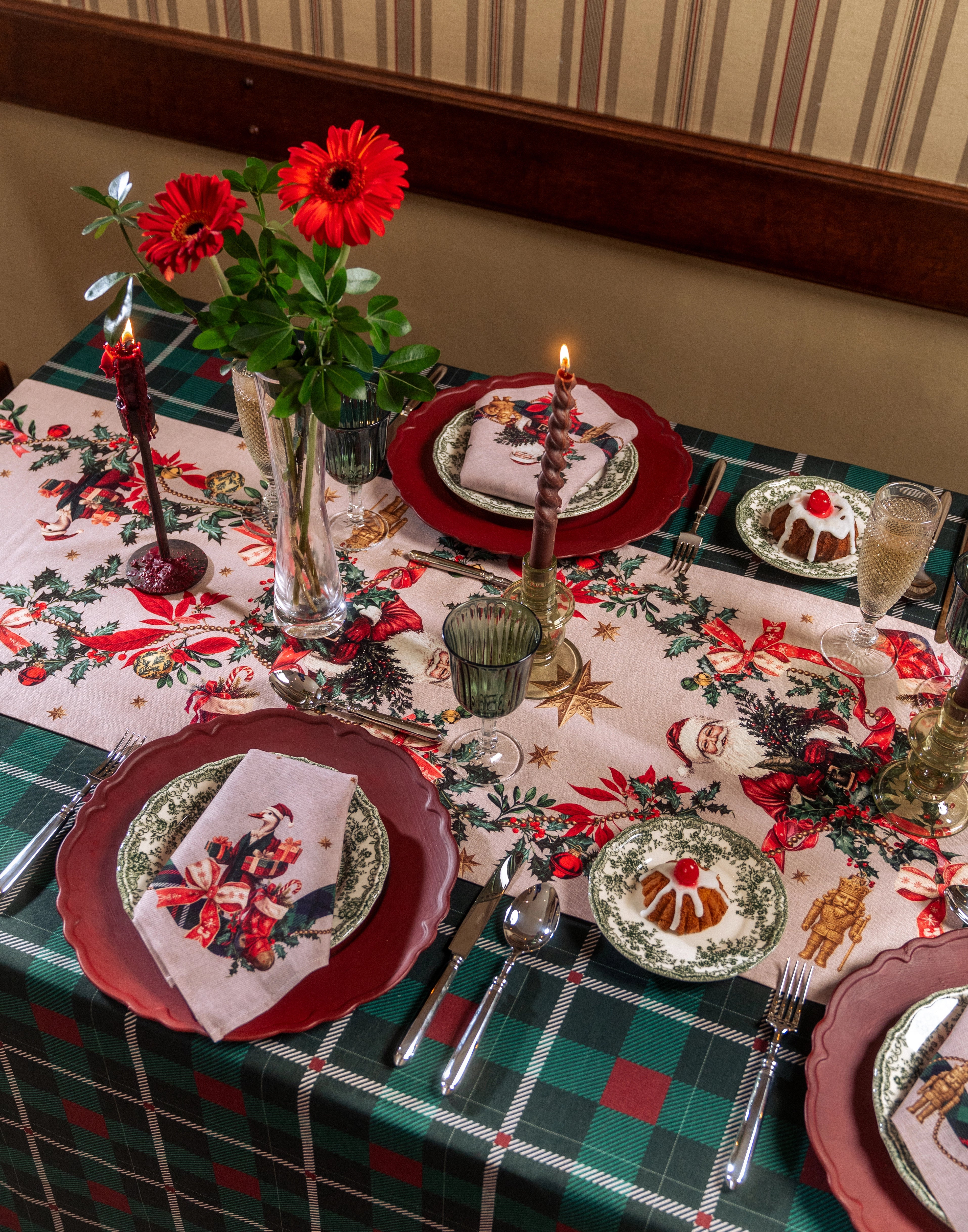 Table Runner -  Festival