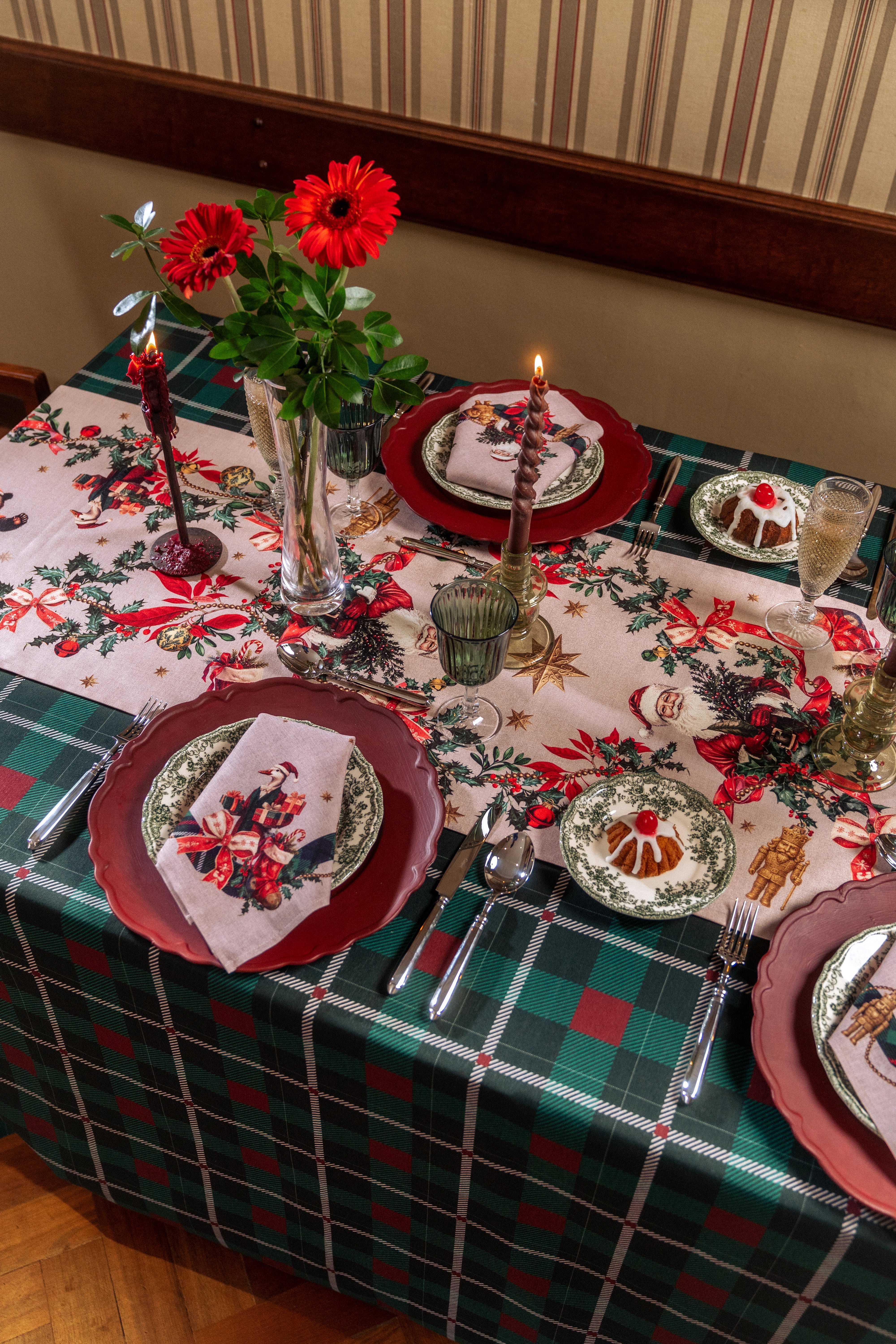 Table Runner -  Festival