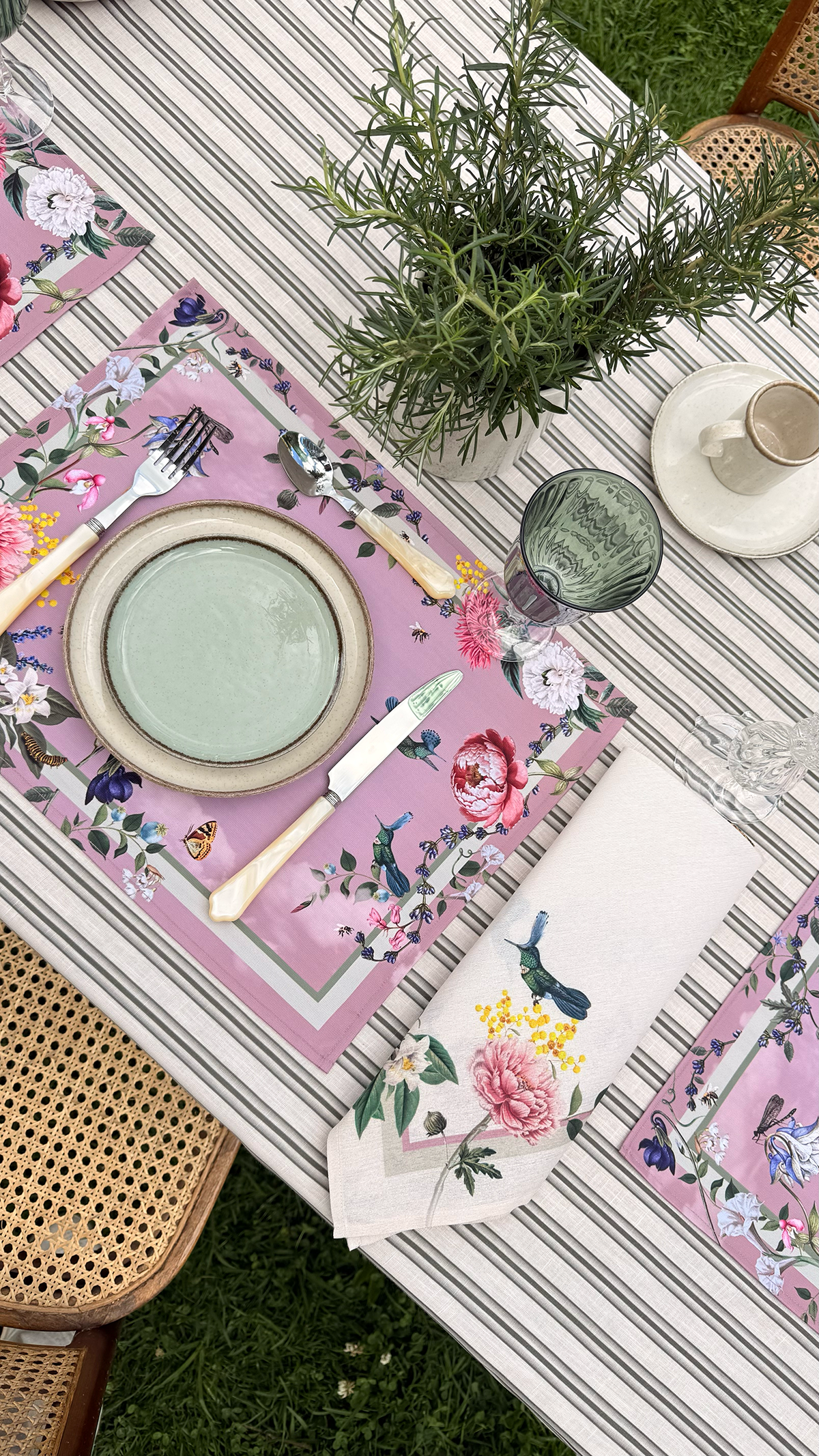 Placemat - The Garden Pink