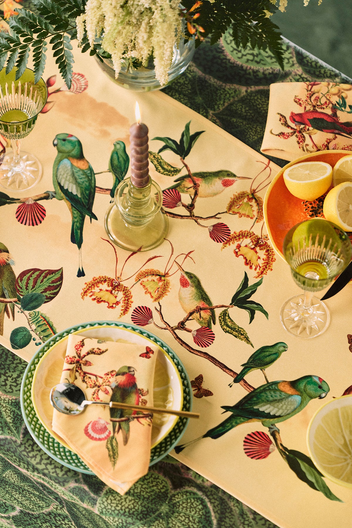 Table Runner - Tropico del mar Yellow