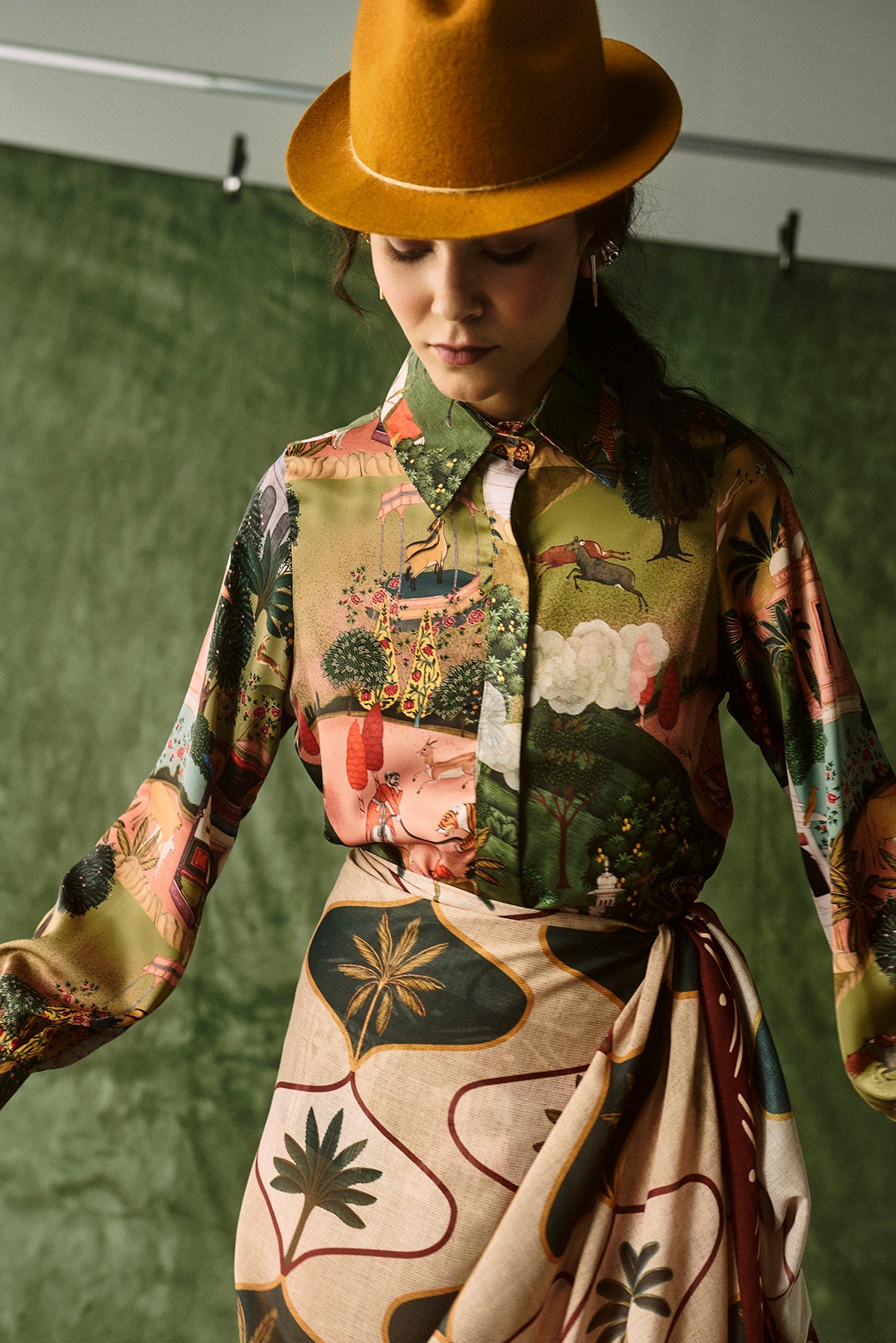 Siik Blouse - Thai