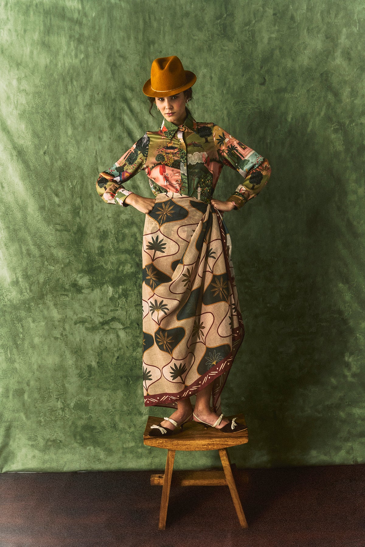 Sarongs - Thai Palmas Taupe