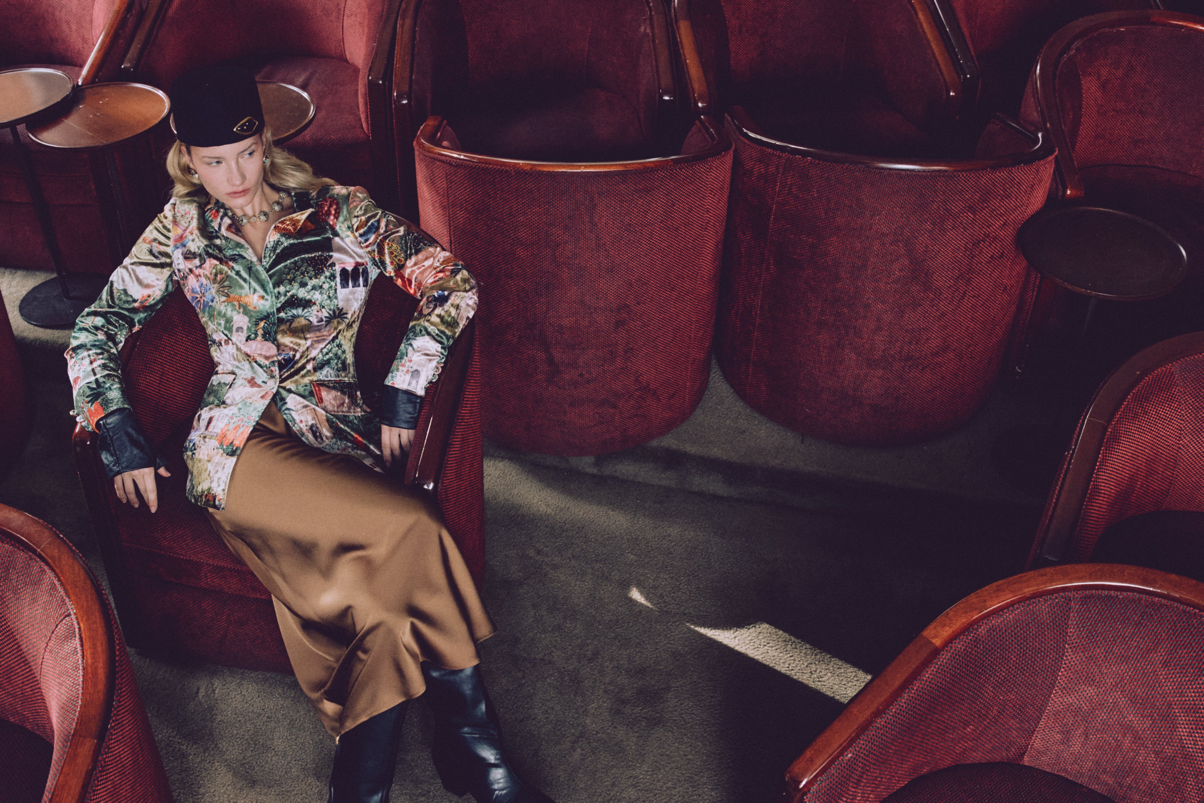 Thai - Velvet Blazer