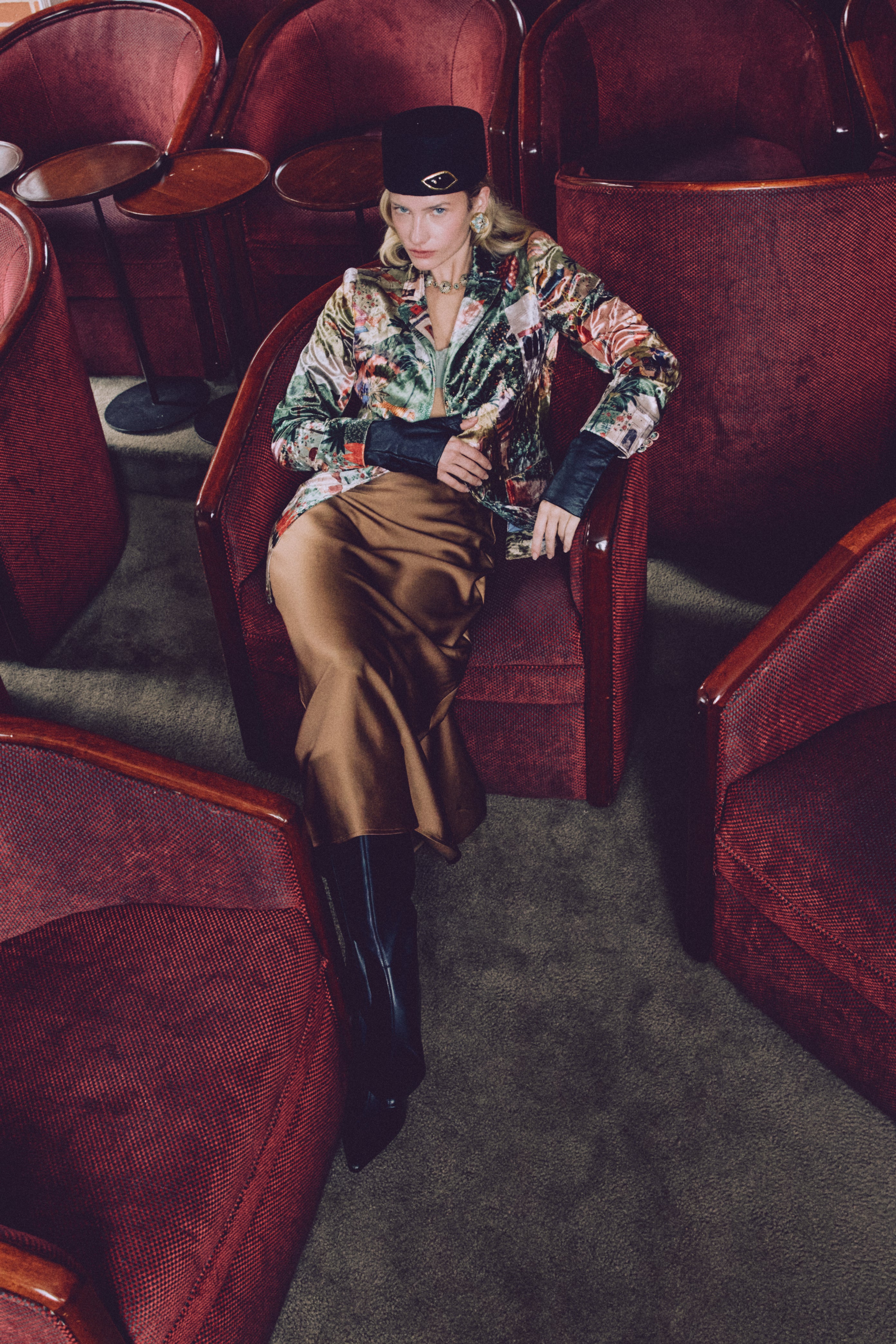 Thai - Velvet Blazer