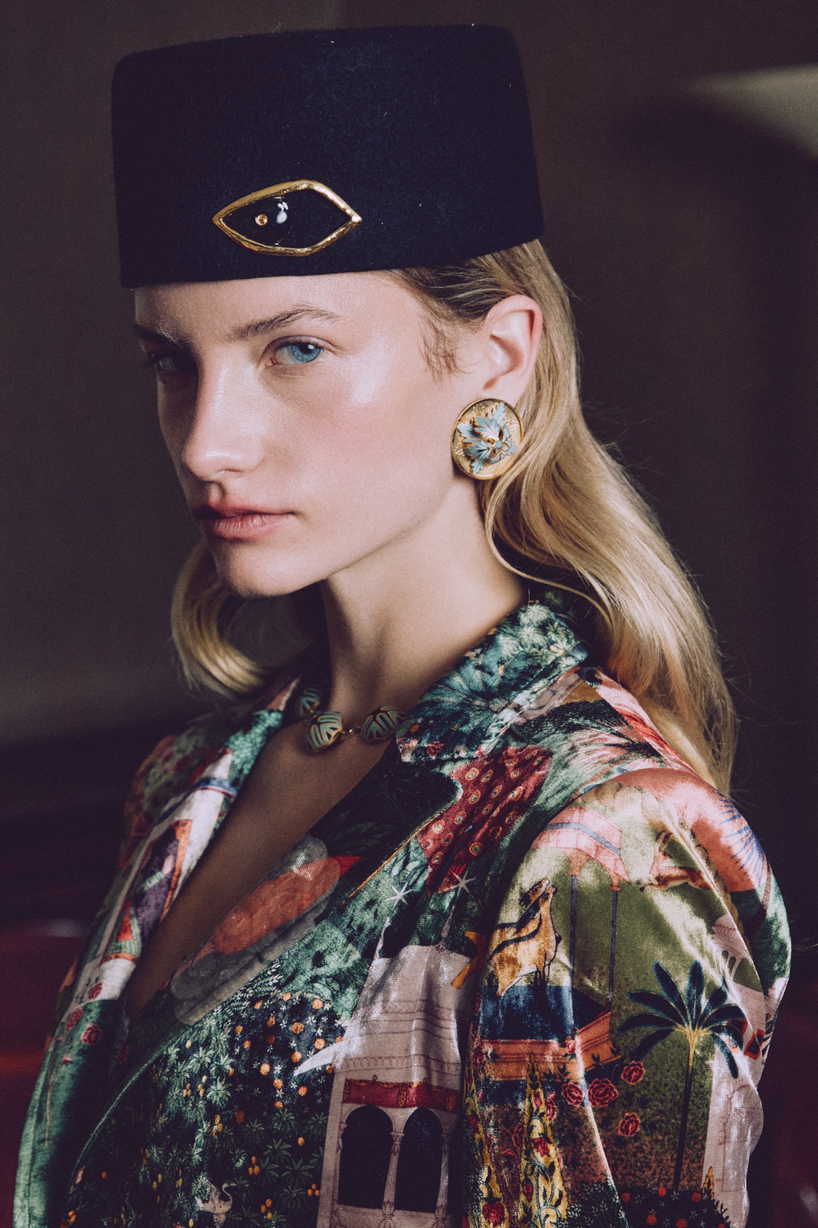 Thai - Velvet Blazer