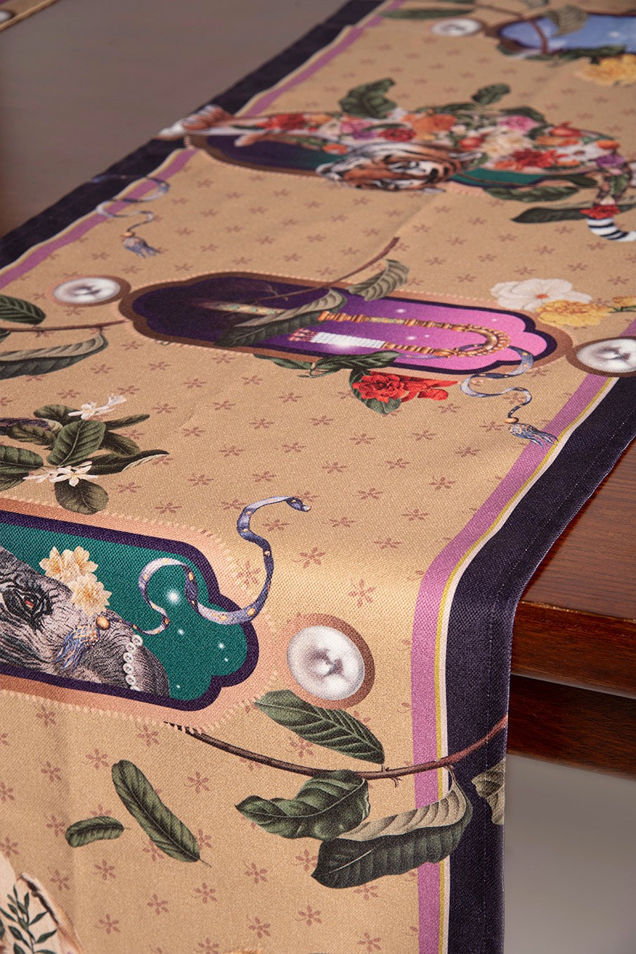 India Sand - Table Runner