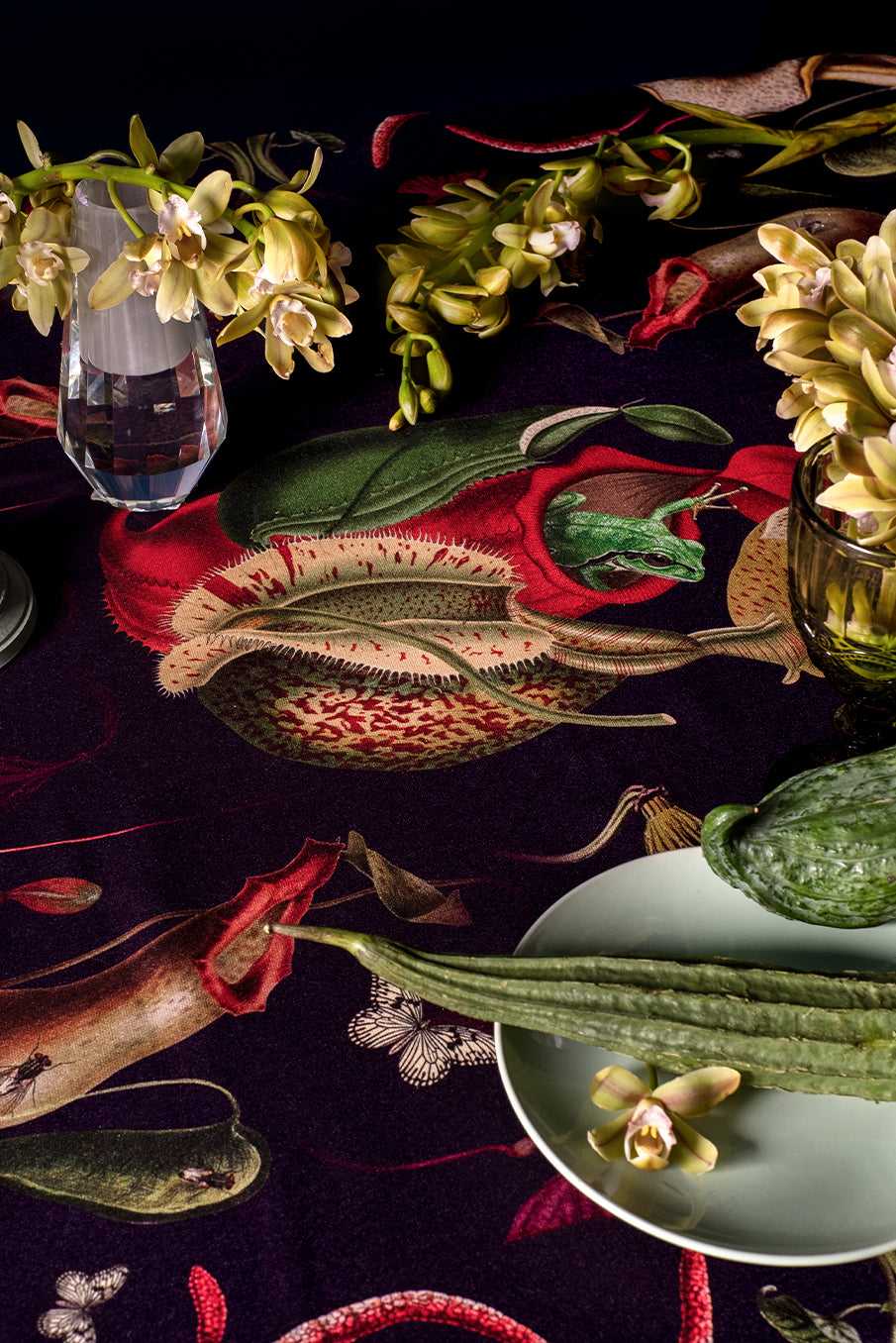 Carnivora Purple - Tablecloth